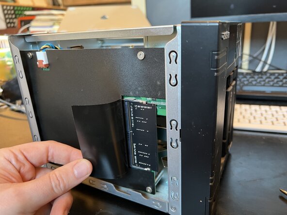 Lockerstor AS6604T disassembly, Second RAM module.: step 3, image 1 of 1