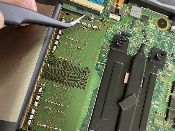 Dell Inspiron 7573 2-in-1 Memory Modules (RAM) Replacement: crwdns2935265:06crwdnd2935265:02crwdnd2935265:03crwdne2935265:0