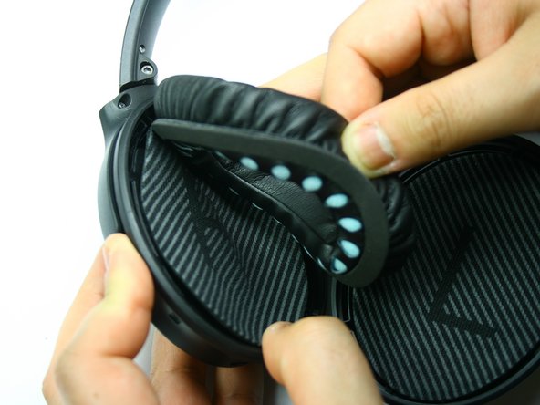 Bose QuietComfort 35 Earpad Cushion and Scrim Mat Replacement: crwdns2935265:06crwdnd2935265:02crwdnd2935265:02crwdne2935265:0