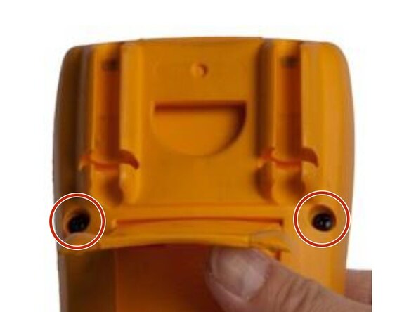 Fluke 175 Multimeter Fuse Replacement, Back Cover Removal: crwdns2935265:02crwdnd2935265:02crwdnd2935265:02crwdne2935265:0