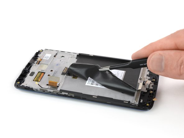 Motorola Moto E4 Screen Assembly Replacement: crwdns2935265:028crwdnd2935265:02crwdnd2935265:03crwdne2935265:0