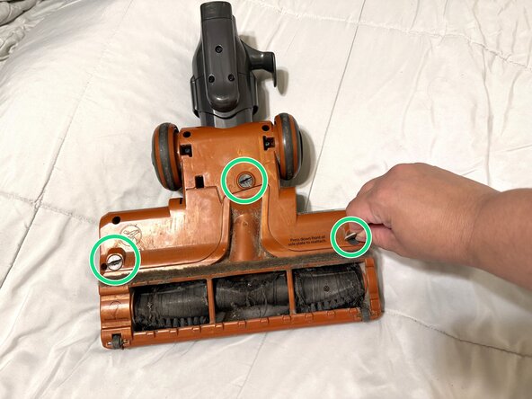 Shark Rocket HV301 Vacuum Wheel Replacement: step 3, image 1 of 2