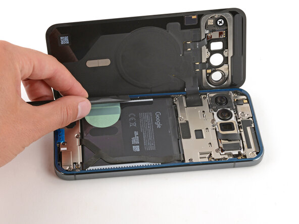 Google Pixel 10 Pro XL USB‑C Board Replacement, Secure the adhesive: 51 단계, 이미지 3개 중 3개