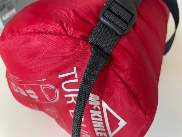 How to repair a broken webbing in a sleeping bag: crwdns2935265:05crwdnd2935265:03crwdnd2935265:03crwdne2935265:0