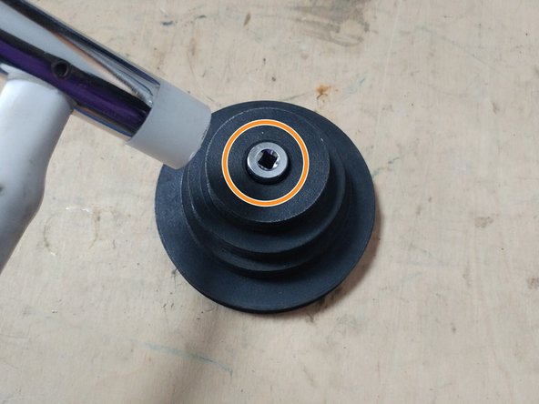 Kinzo 8E116 Center Pulley Bearing Replacement, remove bearings: crwdns2935265:03crwdnd2935265:02crwdnd2935265:03crwdne2935265:0