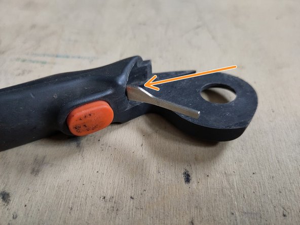 Gardena BS-XL Spring Replacement, insert the new spring: crwdns2935265:03crwdnd2935265:02crwdnd2935265:03crwdne2935265:0