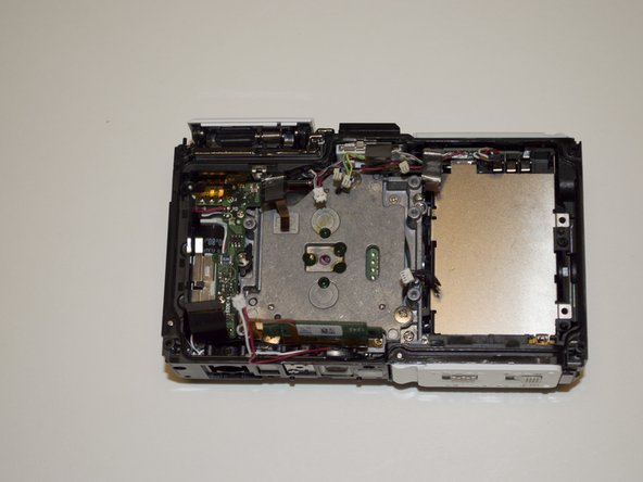 Nikon 1 AW 1 Motherboard Replacement: crwdns2935265:017crwdnd2935265:03crwdnd2935265:03crwdne2935265:0