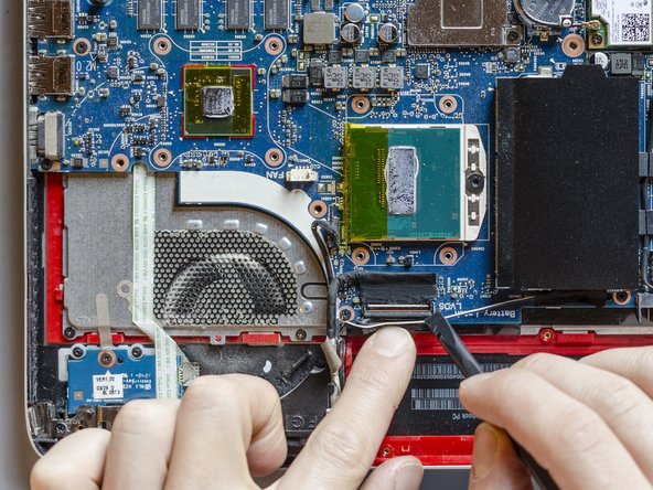 Upgrade the display panel and replace the display cable, Open the ZIF connector that secures the display cable: stap 0, afbeelding 3 van 3