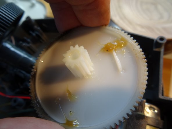 Saeco Royal Zahnrad im Getriebe austauschen: crwdns2935265:022crwdnd2935265:02crwdnd2935265:02crwdne2935265:0