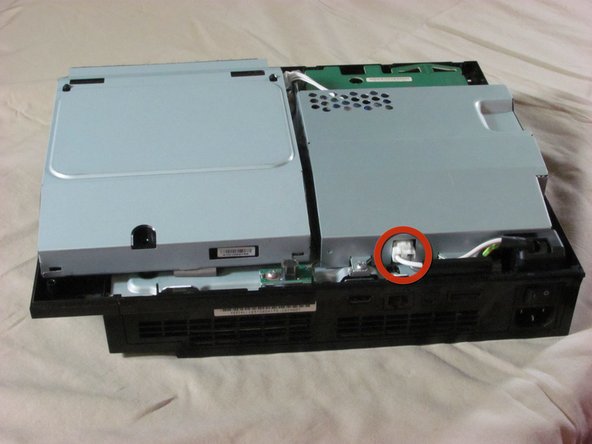 Playstation 3 Motherboard Enclosure Replacement, Power Supply: crwdns2935265:06crwdnd2935265:02crwdnd2935265:02crwdne2935265:0