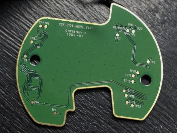 Beats Studio 2.0 Exploratory Teardown, Charger-side earcup contents: crwdns2935265:04crwdnd2935265:02crwdnd2935265:03crwdne2935265:0