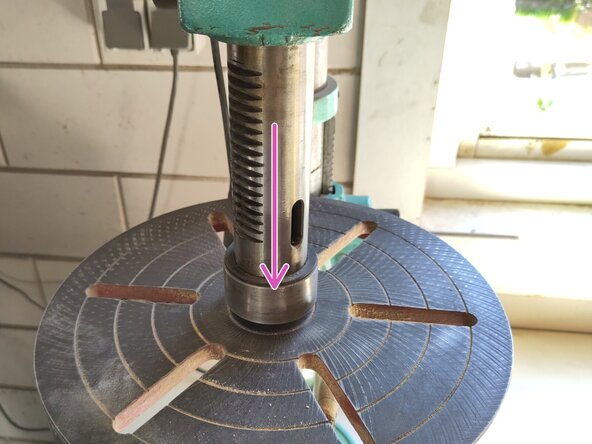 Kinzo 8E116 Spindle Bearing Replacement, remove quill from frame: crwdns2935265:02crwdnd2935265:02crwdnd2935265:03crwdne2935265:0