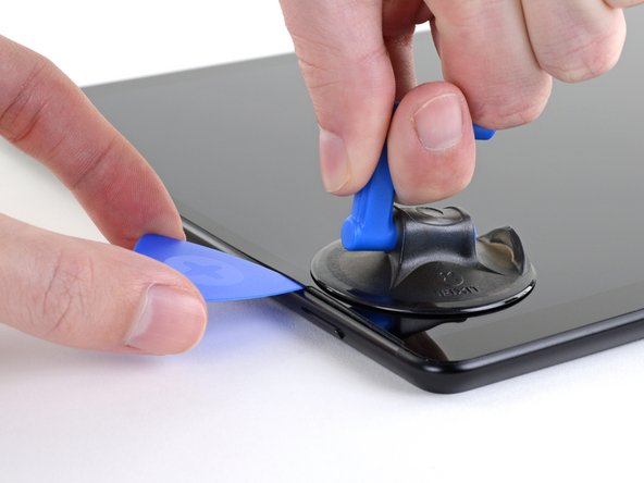 Microsoft Surface Pro X Screen Replacement, Create a gap between the screen and frame: crwdns2935265:09crwdnd2935265:03crwdnd2935265:03crwdne2935265:0