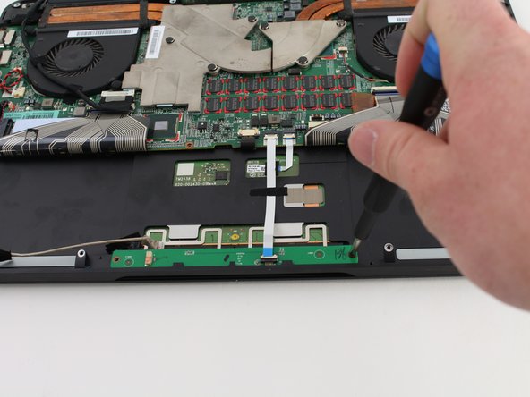 Razer Blade RZ09-0130 2015 Trackpad Button Replacement: stap 0, afbeelding 2 van 2