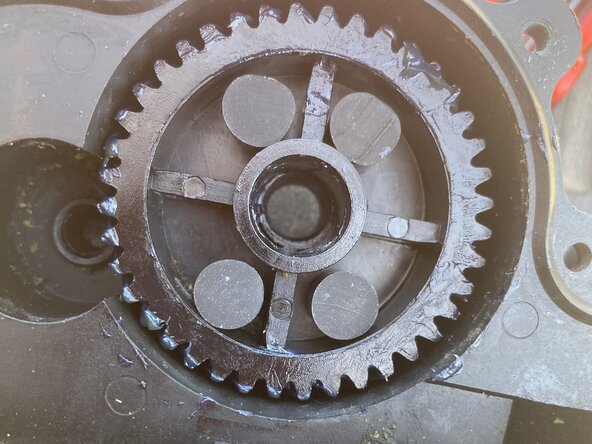 1986 Pontiac Fiero Headlight Motor Gear Replacement: crwdns2935265:012crwdnd2935265:02crwdnd2935265:02crwdne2935265:0