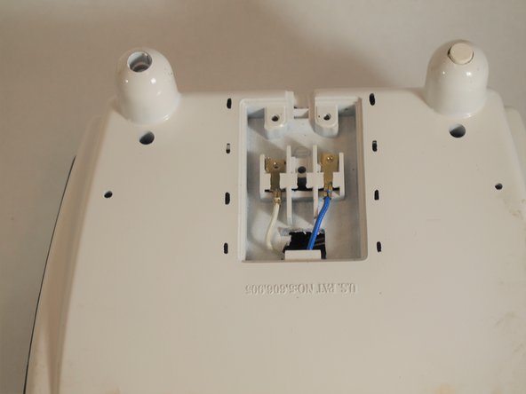 George Foreman GR-20 Disassembly: crwdns2935265:08crwdnd2935265:02crwdnd2935265:02crwdne2935265:0