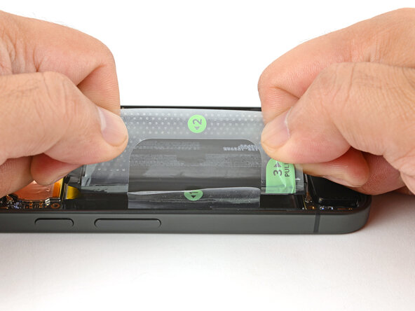 Google Pixel 10a Battery Replacement, Separate the battery: step 17, image 2 of 2