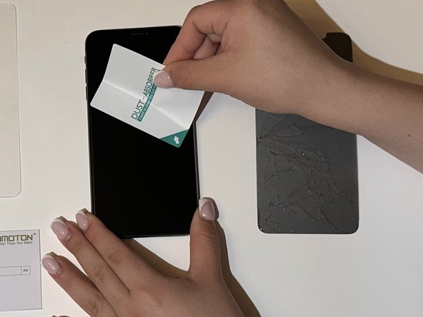 How to Replace a Screen Protector on an iPhone 12