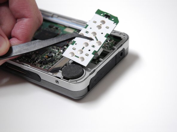 Creative Zen Vision W Motherboard Replacement: crwdns2935265:09crwdnd2935265:02crwdnd2935265:02crwdne2935265:0