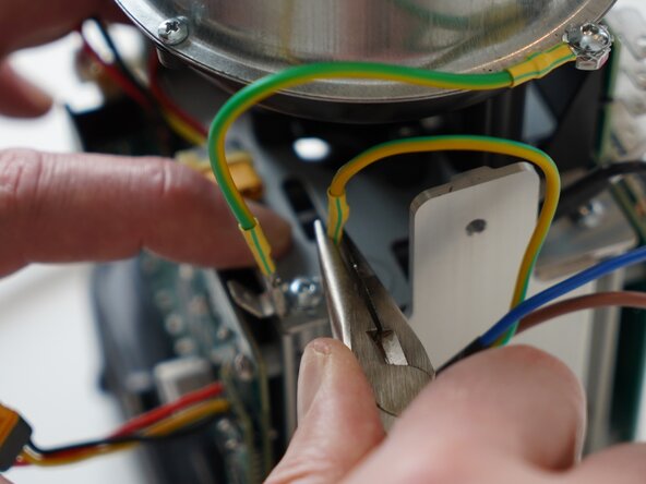 Kaffelogic Nano 7/LINK (D-P Serial) Power Cable Replacement, Remove the earth tab: Schritt 9, Bild 2 von 3