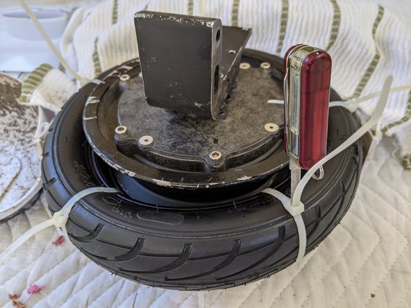 Tubeless Conversion for Gotway Begode Mten3 electric unicycle, Install the tire: crwdns2935265:012crwdnd2935265:03crwdnd2935265:03crwdne2935265:0