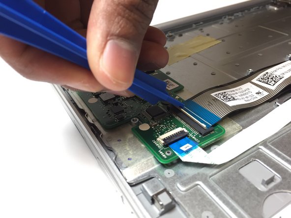 Acer Aspire Switch 10 SW5-012-18MY USB Port Replacement: crwdns2935265:03crwdnd2935265:02crwdnd2935265:03crwdne2935265:0