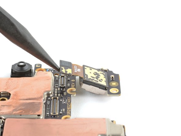 Motorola Moto G Stylus 5G (2022) Motherboard Replacement, Remove the macro camera: crwdns2935265:026crwdnd2935265:02crwdnd2935265:03crwdne2935265:0