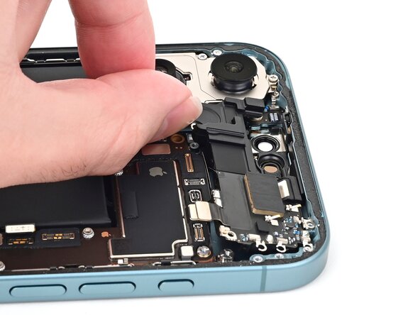 iPhone 16 Plus Earpiece Speaker Replacement, Install the earpiece speaker: crwdns2935265:033crwdnd2935265:02crwdnd2935265:03crwdne2935265:0