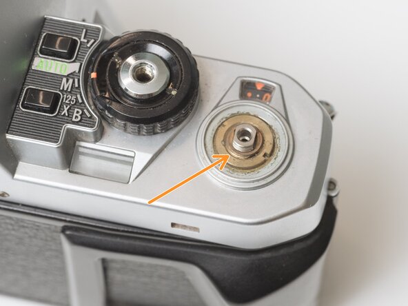 Pentax Super Program Top Cover Removal, Remove top cover: crwdns2935265:05crwdnd2935265:02crwdnd2935265:03crwdne2935265:0