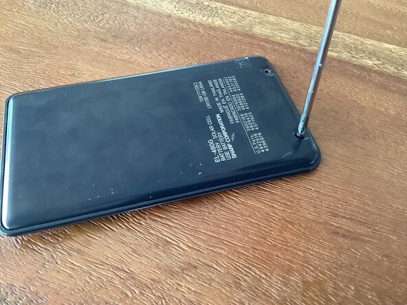 Sharp EL-840G calculator Teardown: crwdns2935265:02crwdnd2935265:03crwdnd2935265:03crwdne2935265:0