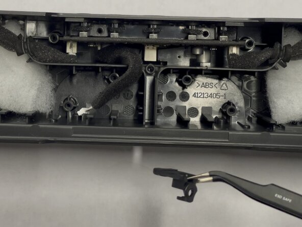 Razer Leviathan V2 X Disassembly Guide, Remove USB-C Bracket: crwdns2935265:015crwdnd2935265:03crwdnd2935265:03crwdne2935265:0