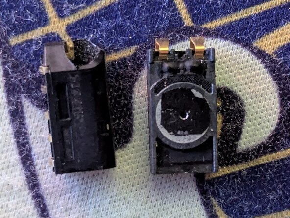 LG Optimus L90 Dual Teardown: crwdns2935265:07crwdnd2935265:02crwdnd2935265:02crwdne2935265:0