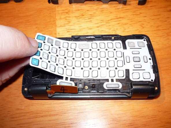 Replacing LG enV3 (VX9200) Screen/LCD: crwdns2935265:05crwdnd2935265:02crwdnd2935265:02crwdne2935265:0