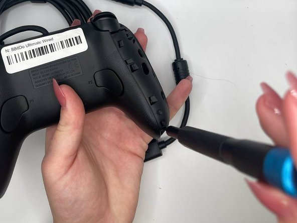 8BitDo Ultimate Wired Bumper Replacement: crwdns2935265:08crwdnd2935265:02crwdnd2935265:03crwdne2935265:0