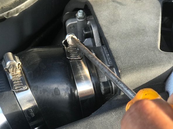 2013 Infiniti G37 Dual Air Intakes Replacement: crwdns2935265:05crwdnd2935265:02crwdnd2935265:03crwdne2935265:0