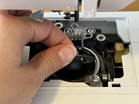 How to Fix a Squeaky Brother SC 9500 Computerized Sewing Machine: step 7, image 2 of 3