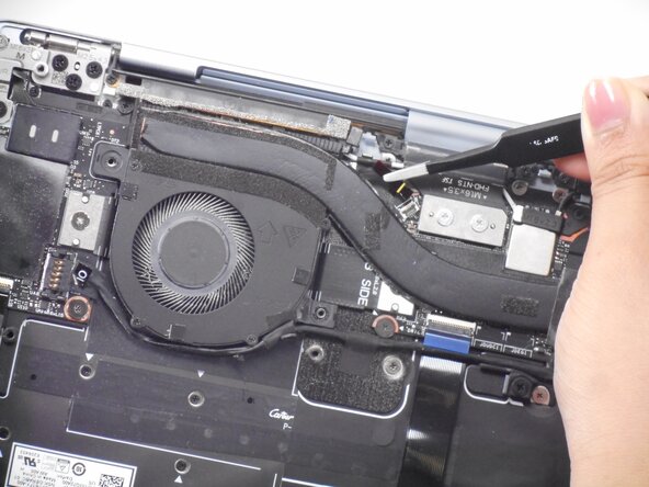 Dell XPS 13 9315 Display Assembly Replacement: step 6, image 3 of 3