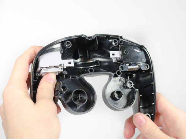 Nintendo GameCube Controller Triggers Replacement: step 8, image 2 of 3