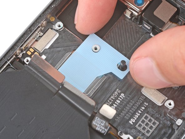 Google Pixel 9 Battery Replacement, Thermal pad reassembly information: 29 단계, 이미지 3개 중 3개