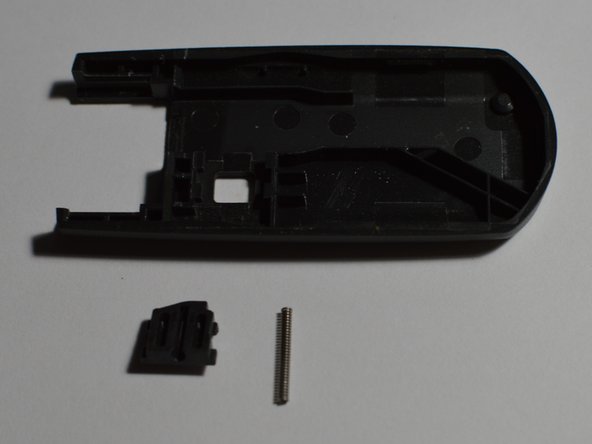 Toyota Yaris Key Teardown, Key Release Latch: stap 0, afbeelding 2 van 2