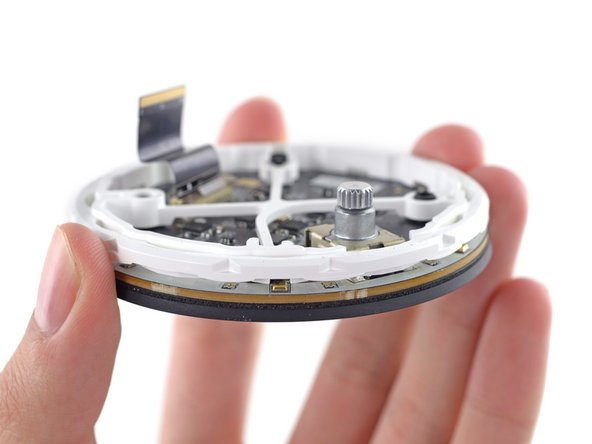 Amazon Echo Teardown: crwdns2935265:012crwdnd2935265:03crwdnd2935265:03crwdne2935265:0