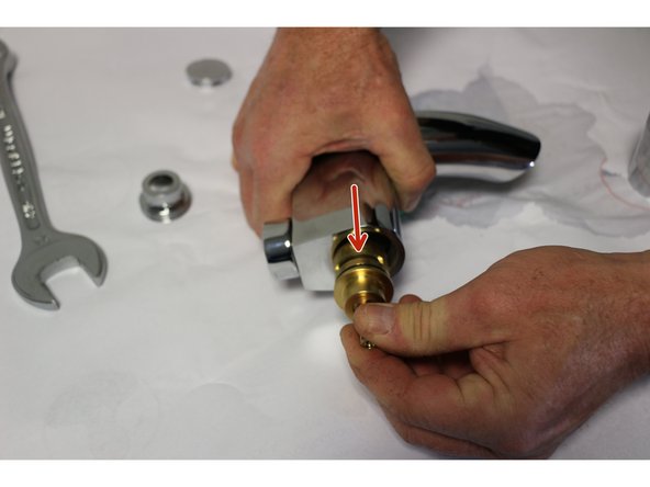 Changing the thermostatic cartridge - Thermostatic Bath NF SIRYO CHROME, Disassembly of the inverter: crwdns2935265:04crwdnd2935265:02crwdnd2935265:02crwdne2935265:0