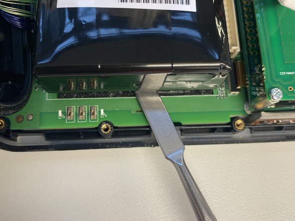 Coppernic C-One² battery replacement, Removing the battery: step 3, image 2 of 3