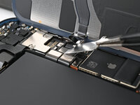 iPhone 16e Battery Replacement