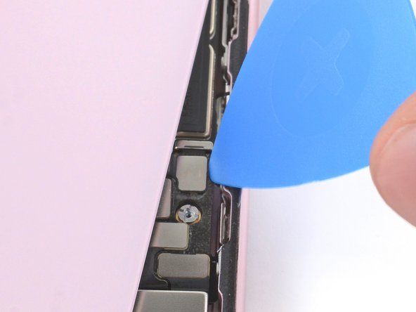 iPhone 15 Battery Replacement, Disconnect the battery: stap 20, afbeelding 2 van 3