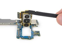 Samsung Galaxy S10 and S10e Teardown