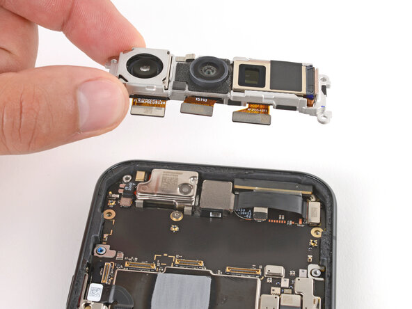 Google Pixel 10 Rear Cameras Replacement, Insert the rear cameras: 26 단계, 이미지 2개 중 1개