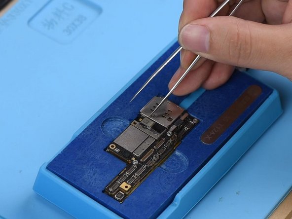 iPhone X Says No Service? Here's the fix!