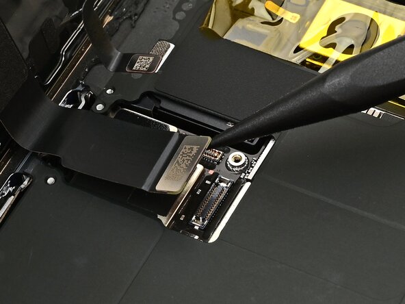 iPhone Air Screen Replacement, Disconnect the screen: crwdns2935265:016crwdnd2935265:03crwdnd2935265:03crwdne2935265:0