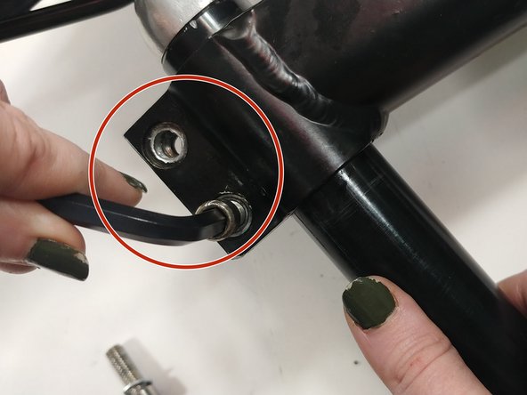 How to Replace a Bike Saddle When You Have a Rear Bike Rack: étape 3, image 1 de 3